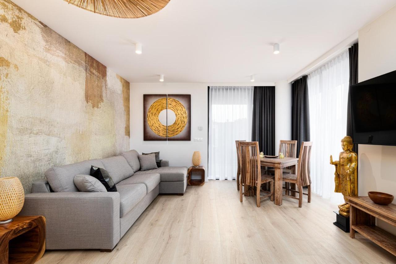 Araliya Apartment Krakow Bagian luar foto