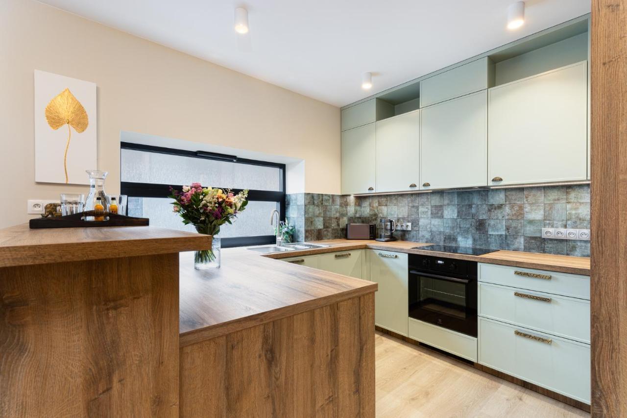 Araliya Apartment Krakow Bagian luar foto