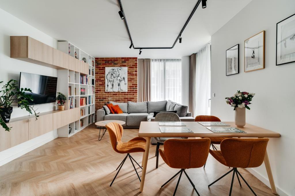 Araliya Apartment Krakow Bagian luar foto